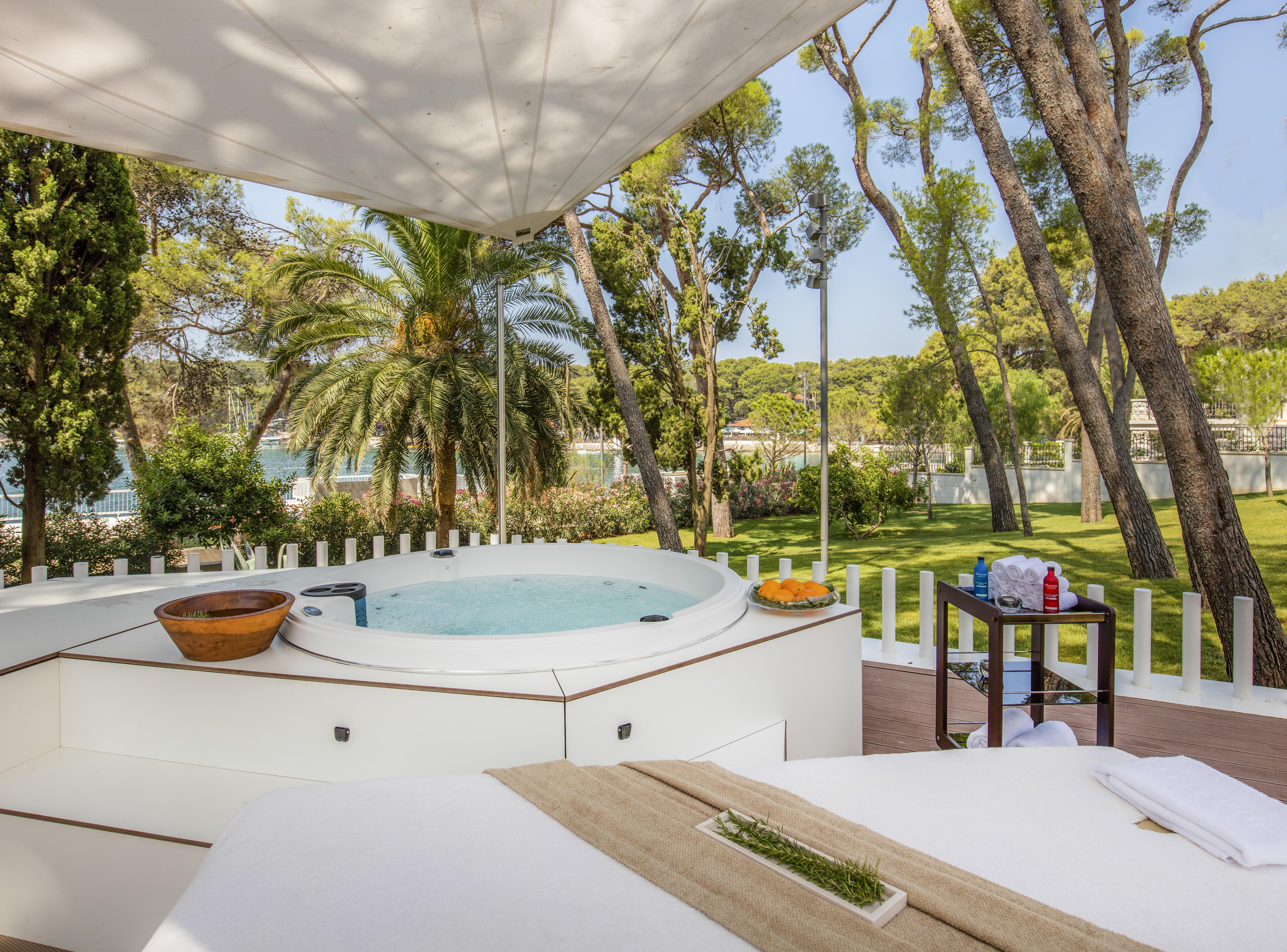 Hotel Bellevue Mali Losinj Exterior photo